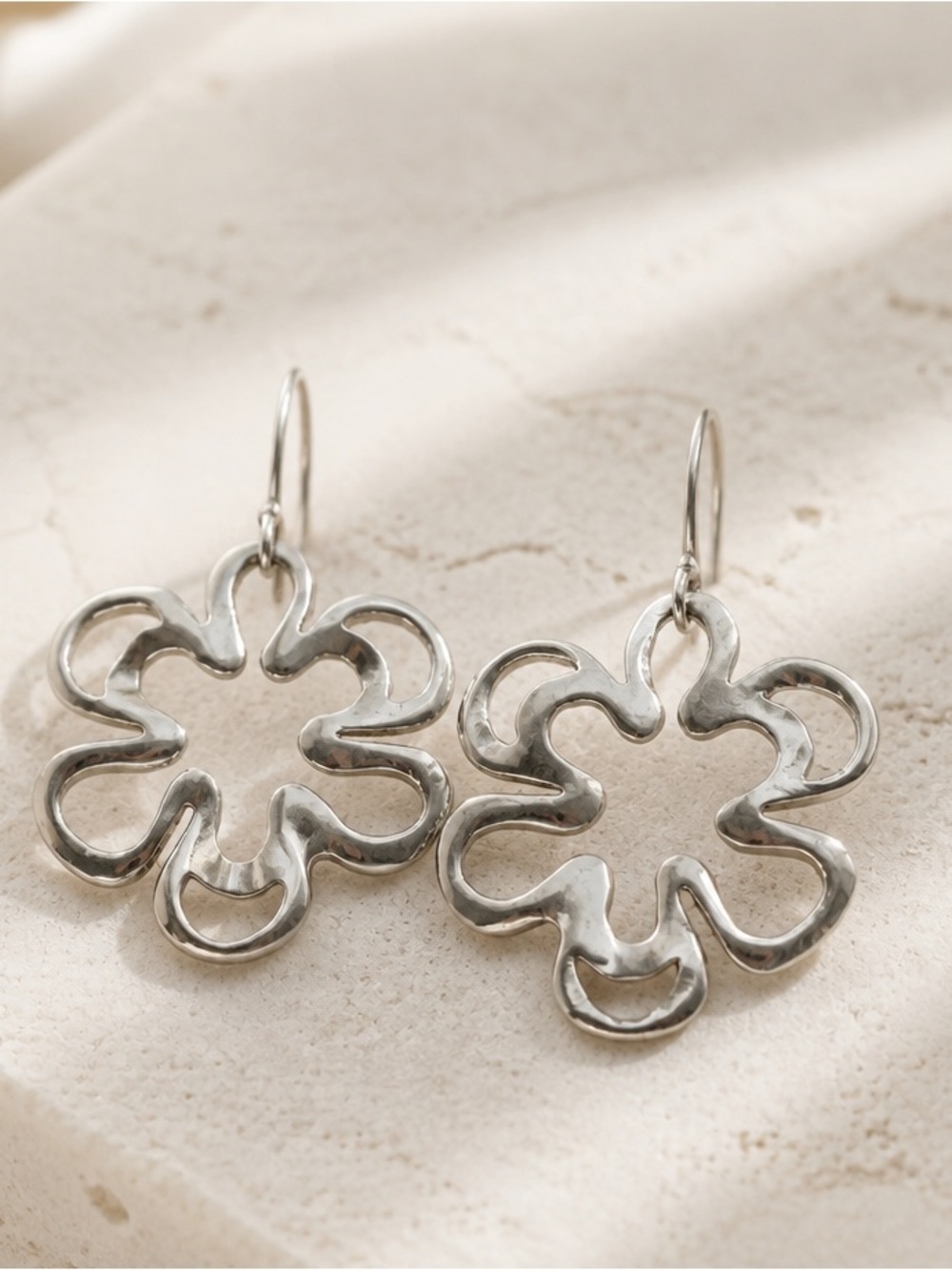 Silpada Sterling Silver Floral Outline Dangle Earrings